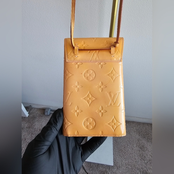 Louis Vuitton Walker Wallet Bag - Picture 3 of 15